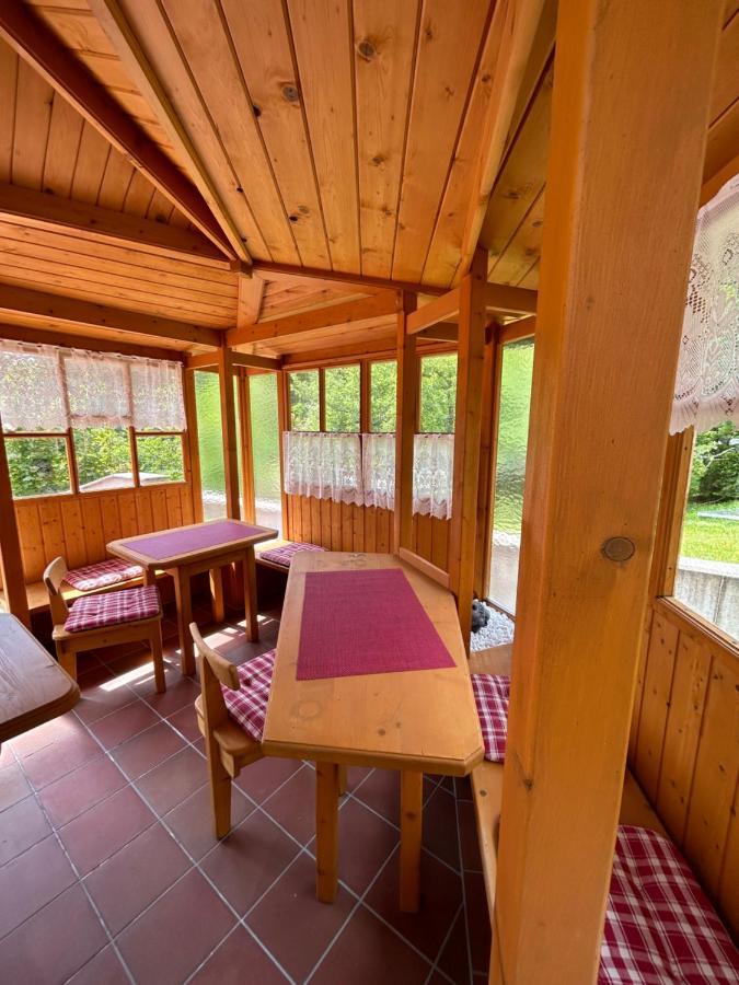 Ferienwohnungen Lodge-B Weissenbach am Lech Exterior foto